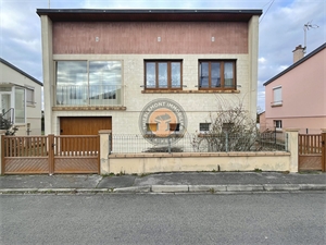 maison-villa à la vente -   02800  LA FERE, surface 92 m2 vente maison-villa - APR736878